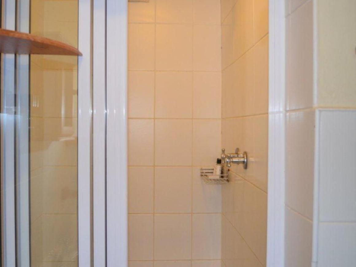 אסטקורט The Riverhouse Guesthouse מראה חיצוני תמונה