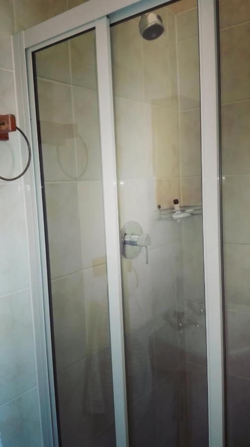 אסטקורט The Riverhouse Guesthouse מראה חיצוני תמונה